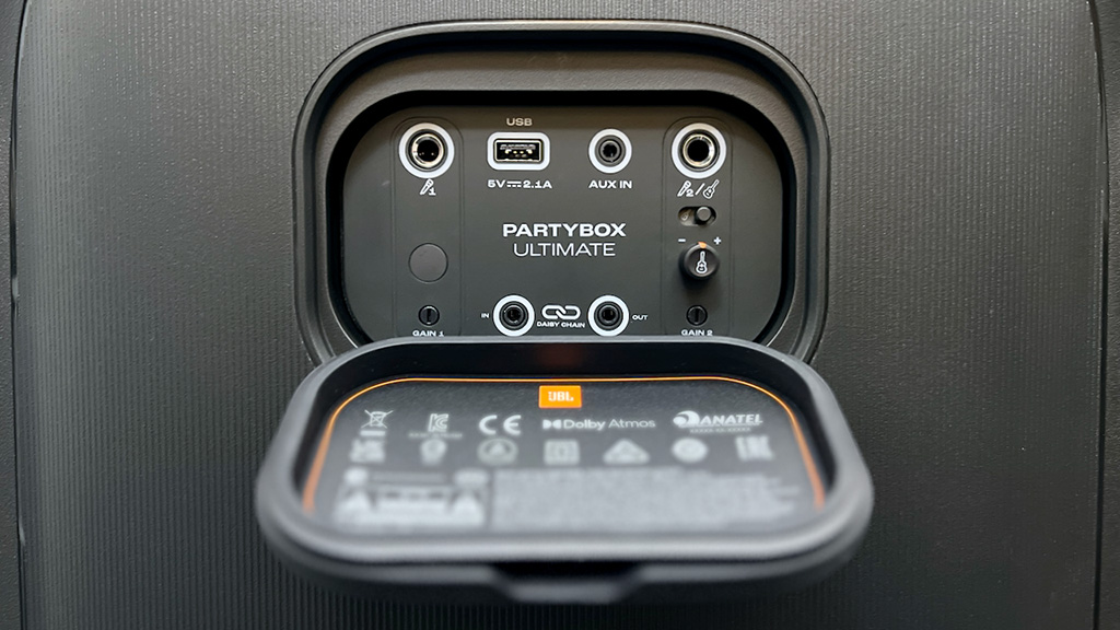 jbl_partybox_ultimate_005.jpg (189 KB)